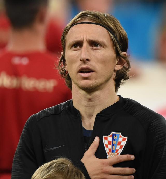 鲍尔17+5+5 黄蜂9人上双狂胜爵士