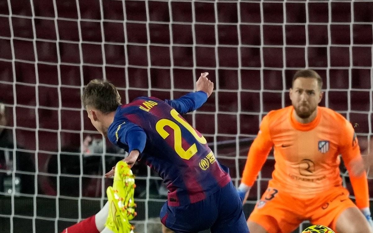 就算明天王国爆炸了，今天也先躺平吧！超解压《嘟嘟脸恶作剧》正式定档12月18！